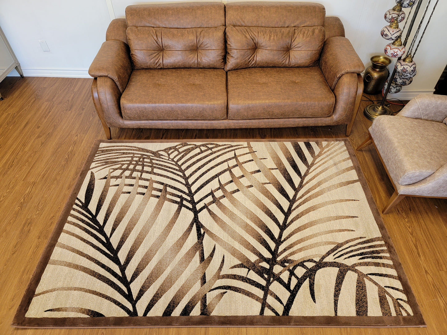 Baguette Floral Area Rug. Beige and Brown