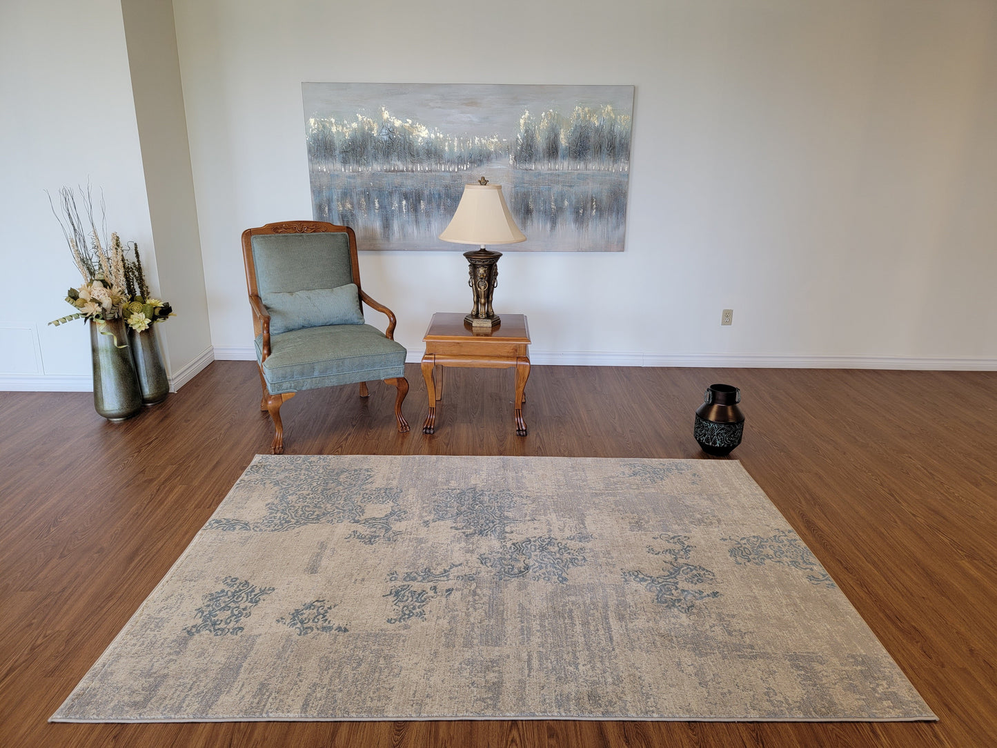 Baguette Modern Traditional Area Rug. Gray and Cobalt Blue