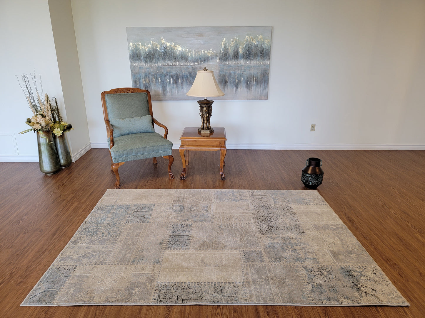 Baguette Modern Traditional Area Rug. Gray and Light Blue