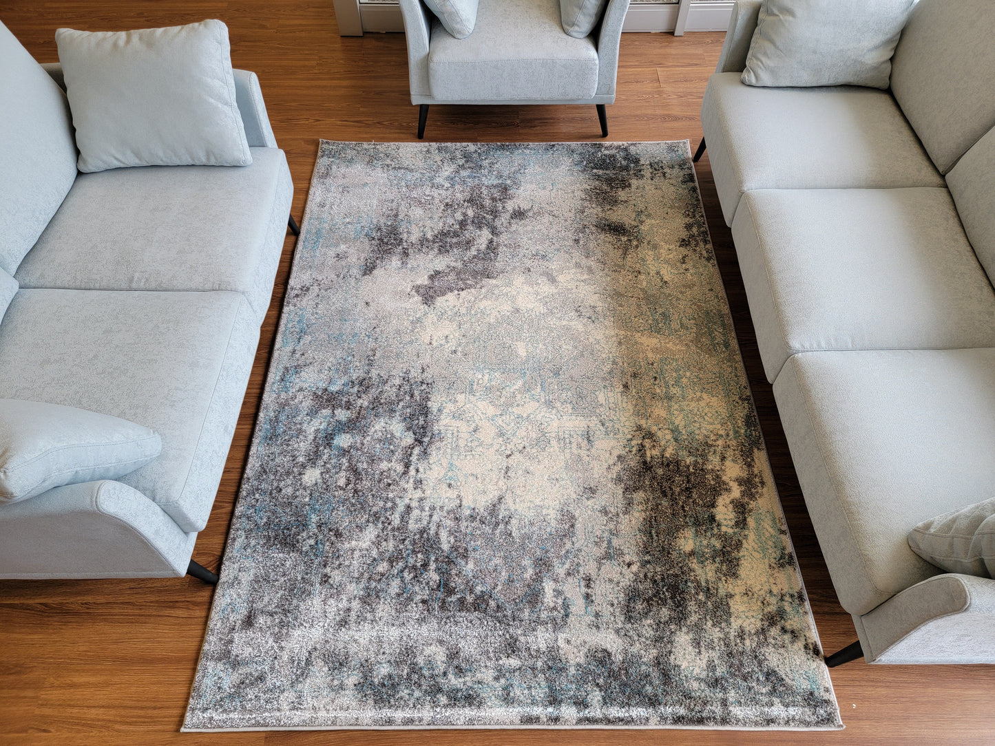 Despina Modern Traditional Area Rug. Light Blue, Platinum, and Metallic Gray