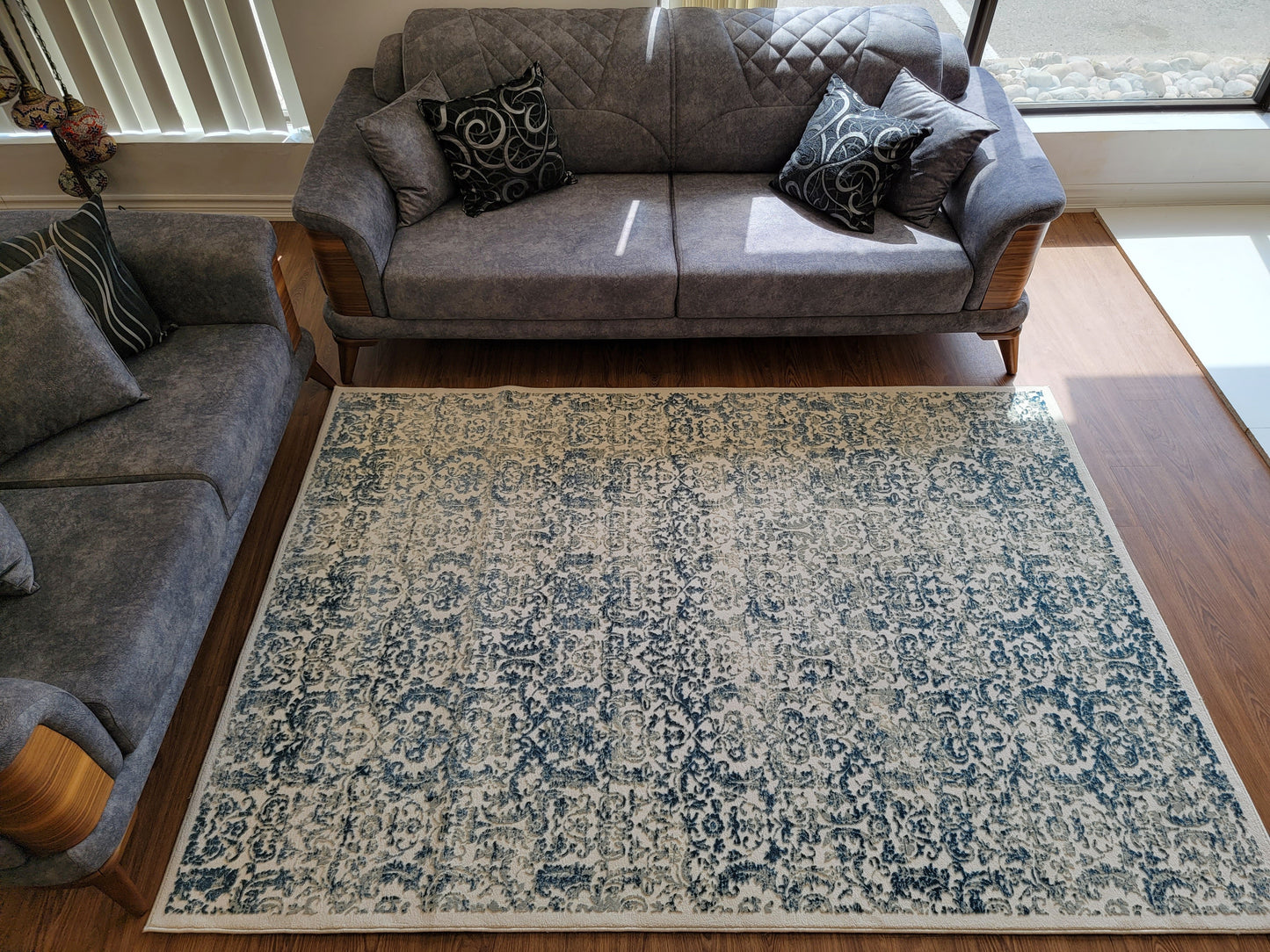 Airmont Damask-Eggshell Navy