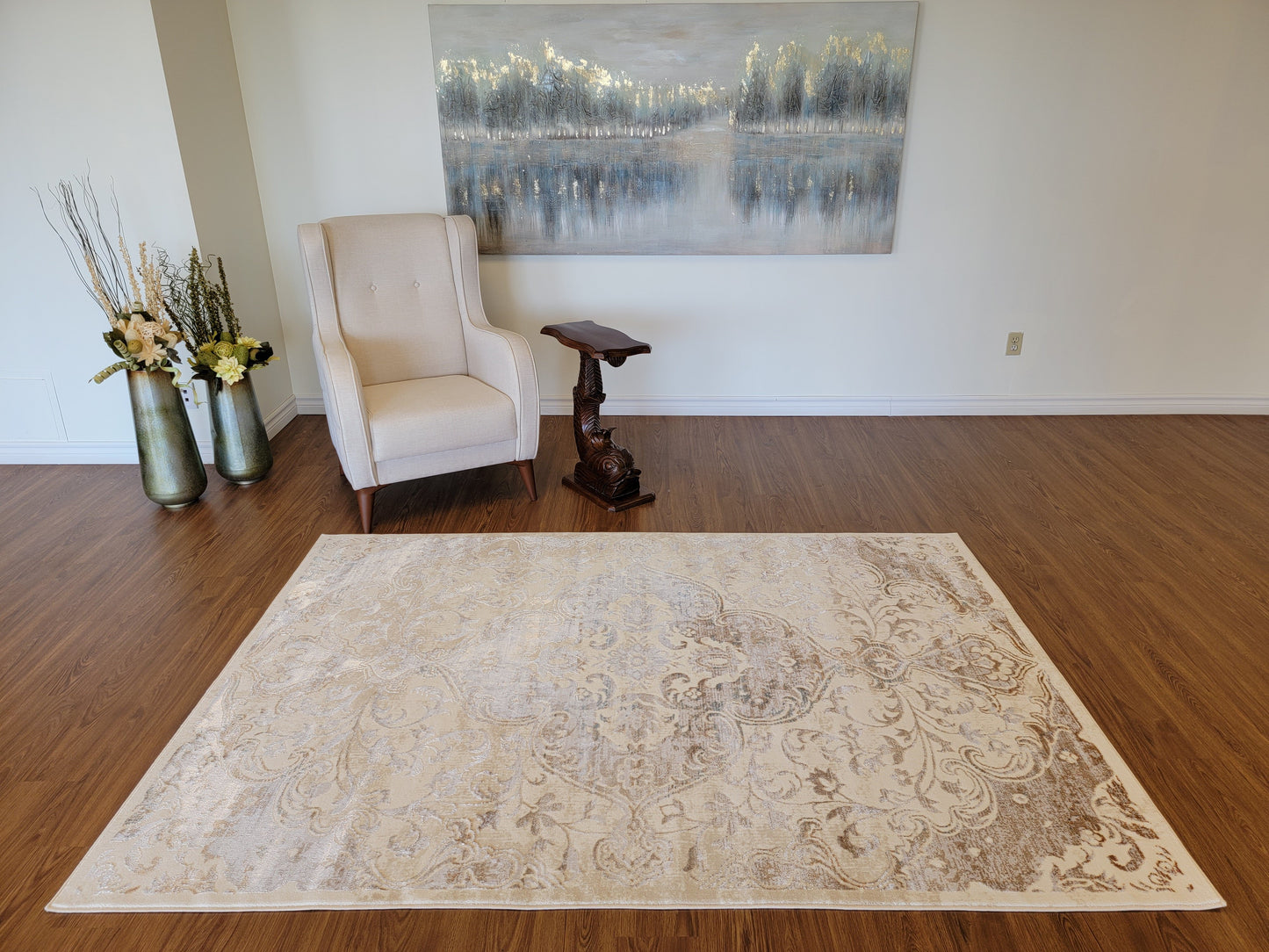 Emojy Modern Traditional Area Rug. Cream and Brown