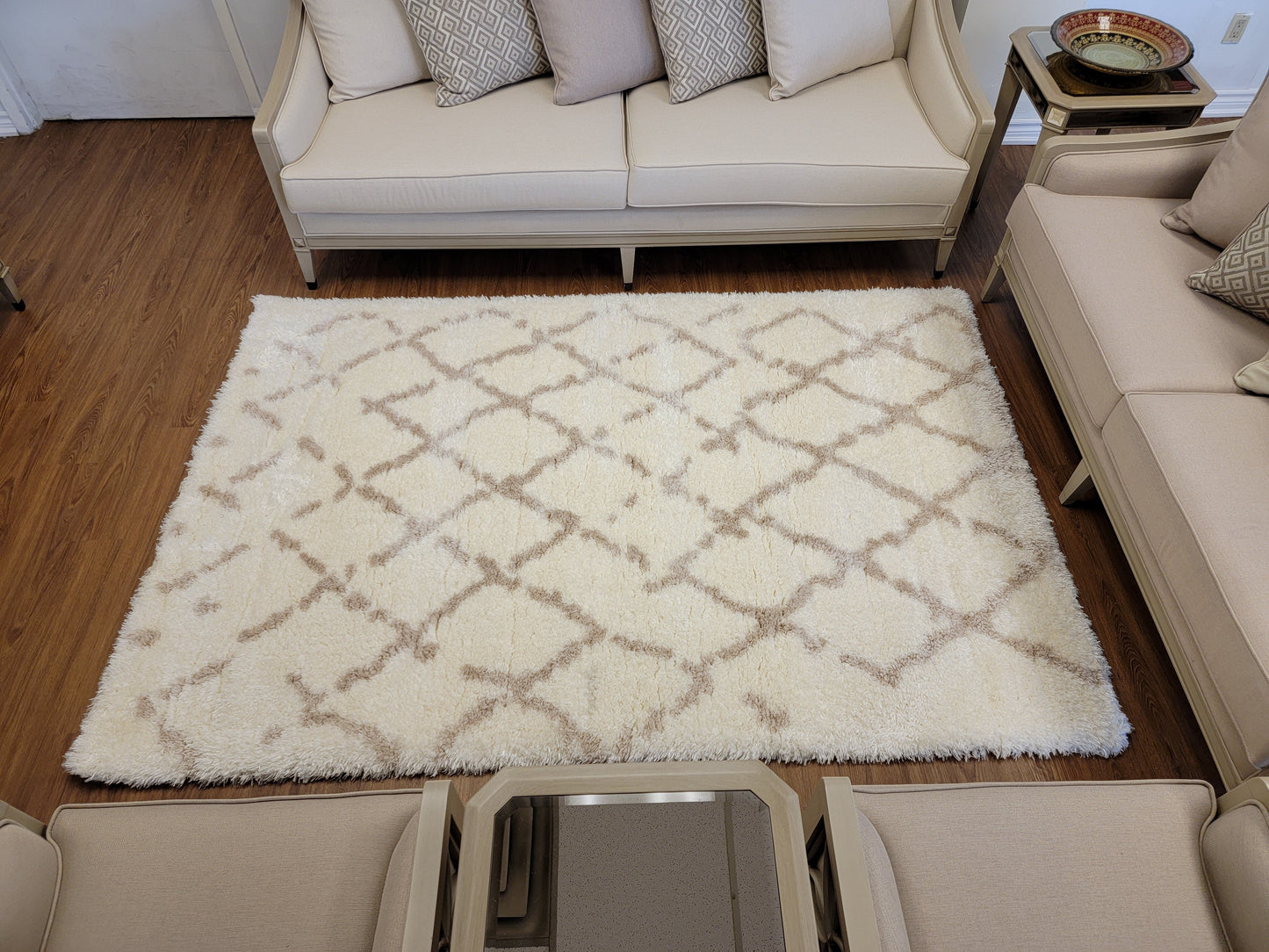 Flokati Shag Area Rug. White and Cream