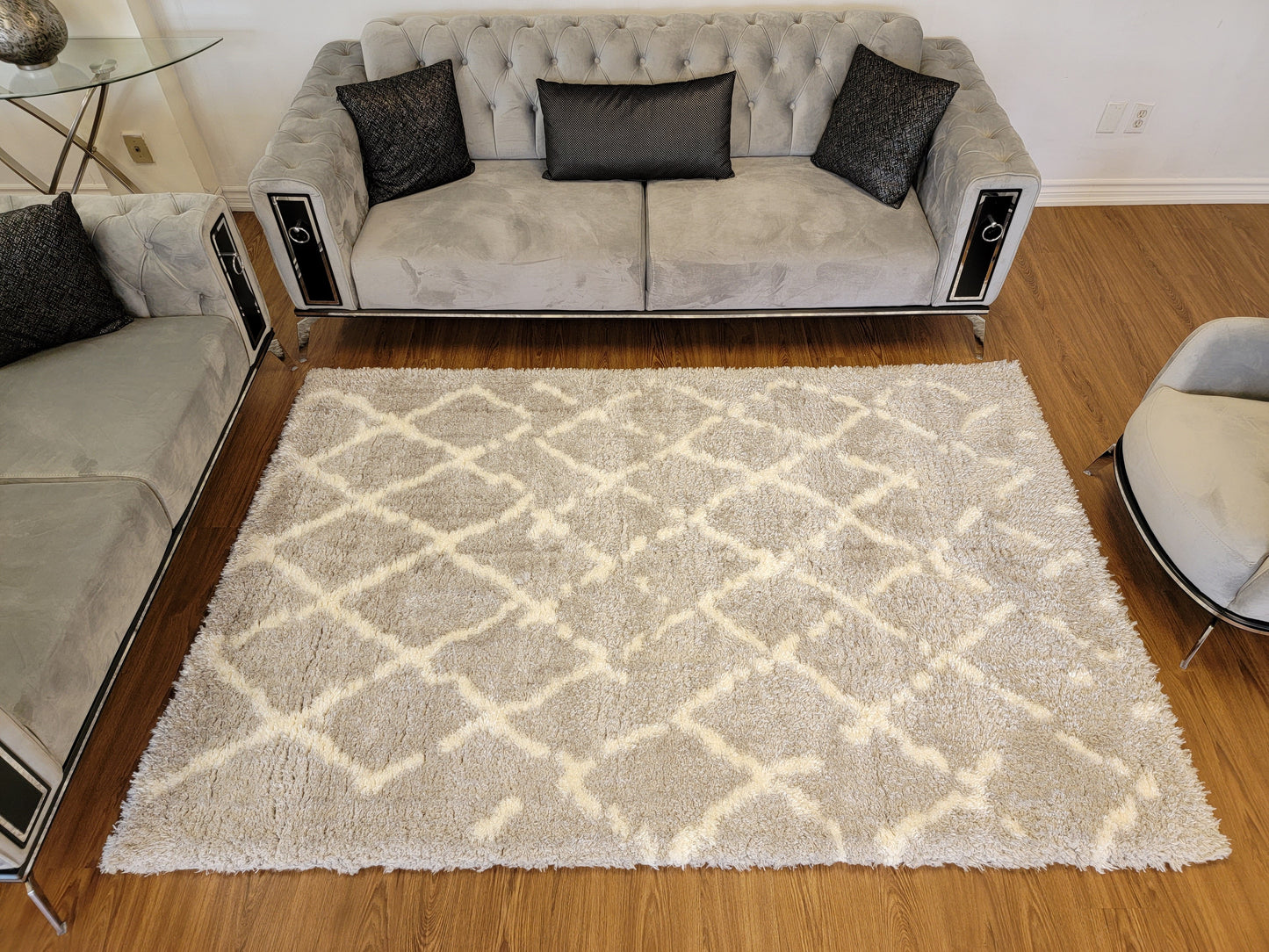 Flokati Shag Area Rug. White and Light Gray