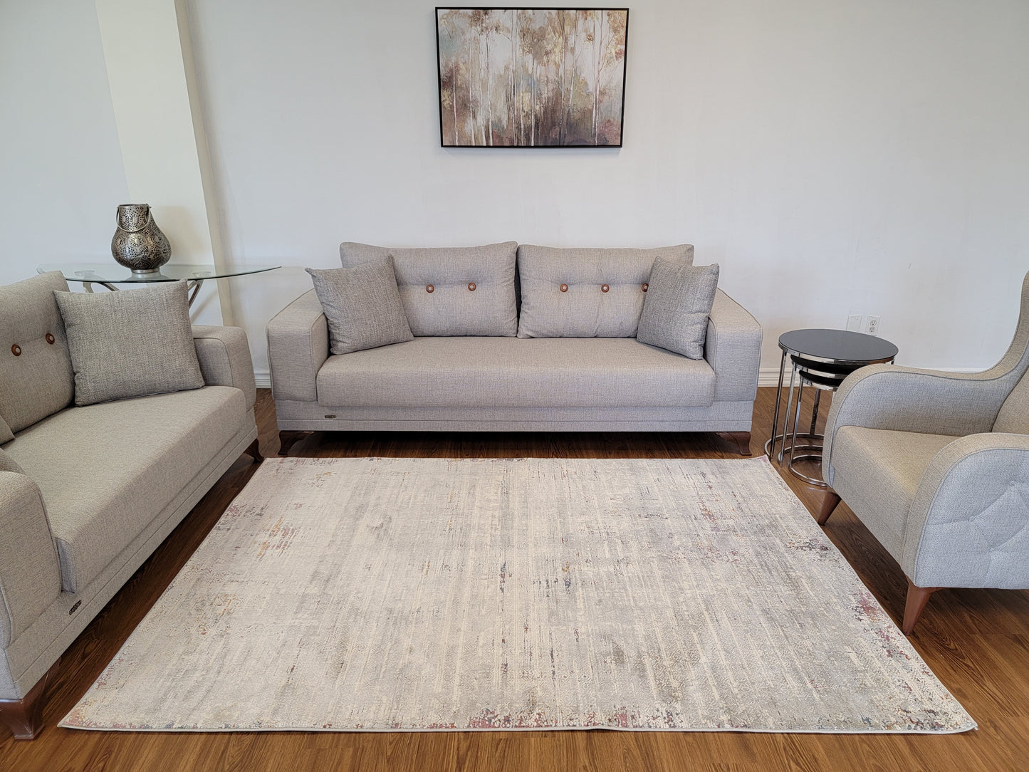 Venus Geometric Area Rug. White and Platinum