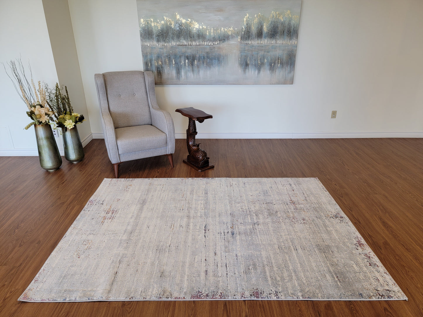 Venus Geometric Area Rug. White and Platinum